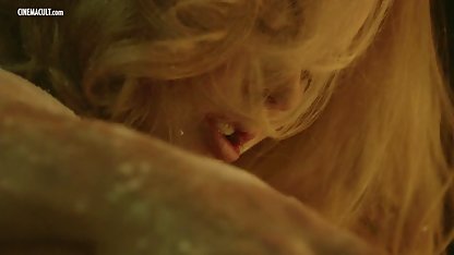 Risa Murakami و سکس ژاپنی سن بالا استمناء با dildo
